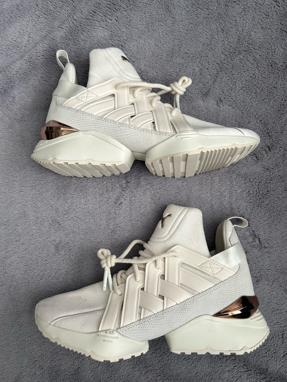 PUMA Women’s Off White Muse Echo sneakers Size 7.5 Rose Gold Detail